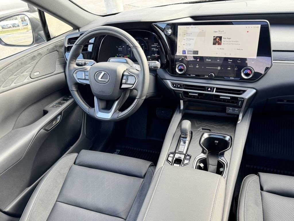 New 2026 Lexus RX 450h AWD image 16