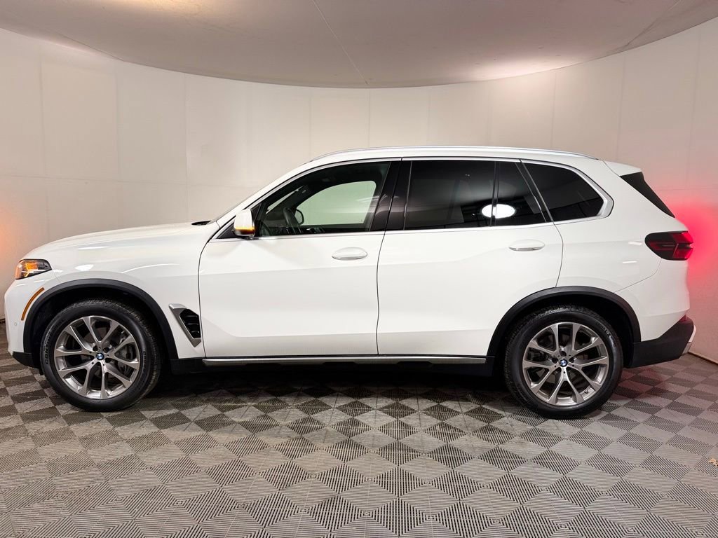 Used 2024 BMW X5 xDrive40i image 3