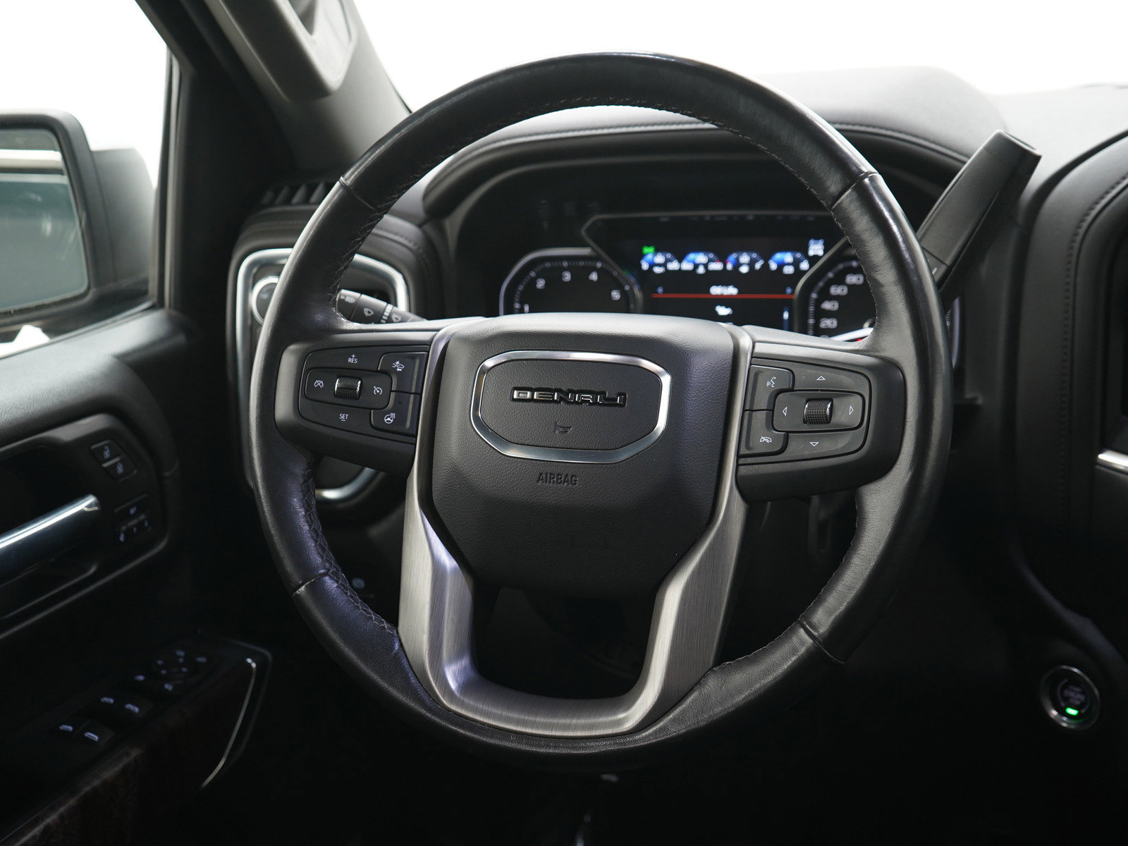Used 2022 GMC Sierra 1500 Denali w/ Denali Reserve Package AWD/4WD image 17