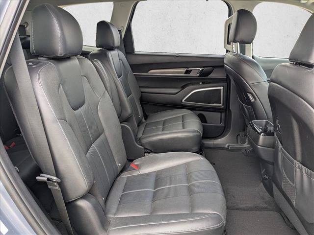 Used 2021 Kia Telluride EX w/ EX Premium Package AWD/4WD image 16