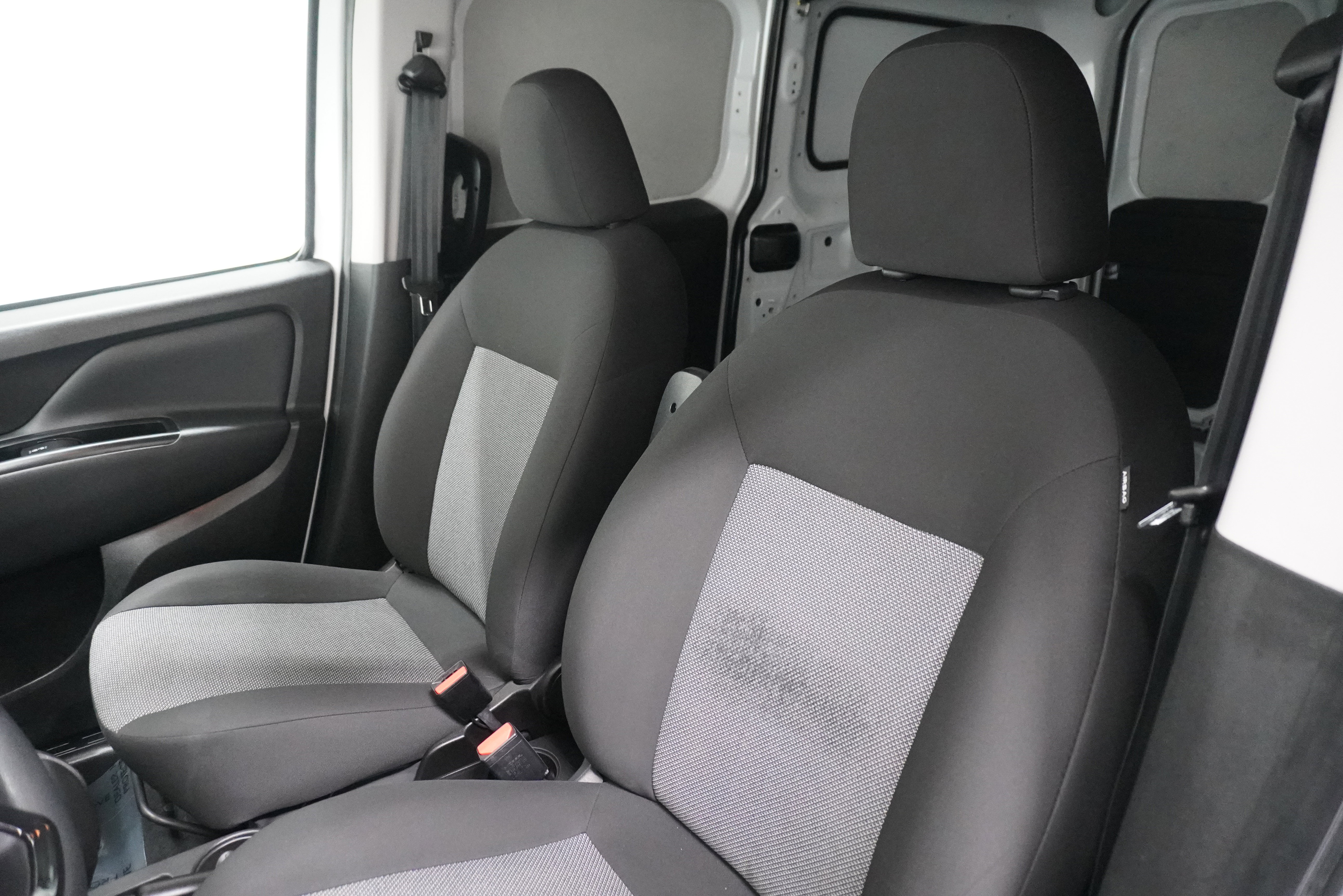 Used 2020 RAM ProMaster City Tradesman image 11