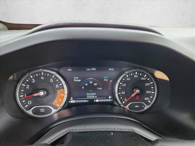 Used 2023 Jeep Renegade Latitude w/ Sun/Sound Group AWD/4WD image 19