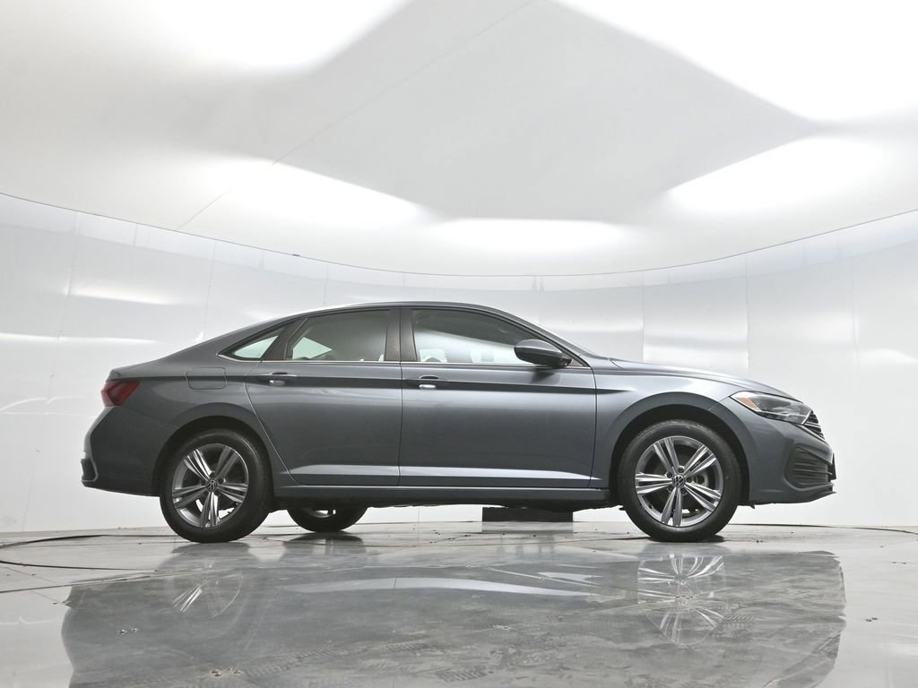 Used 2022 Volkswagen Jetta SE image 68