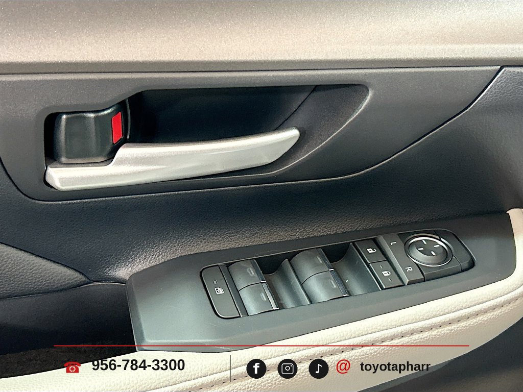 New 2026 Toyota Grand Highlander FWD image 18
