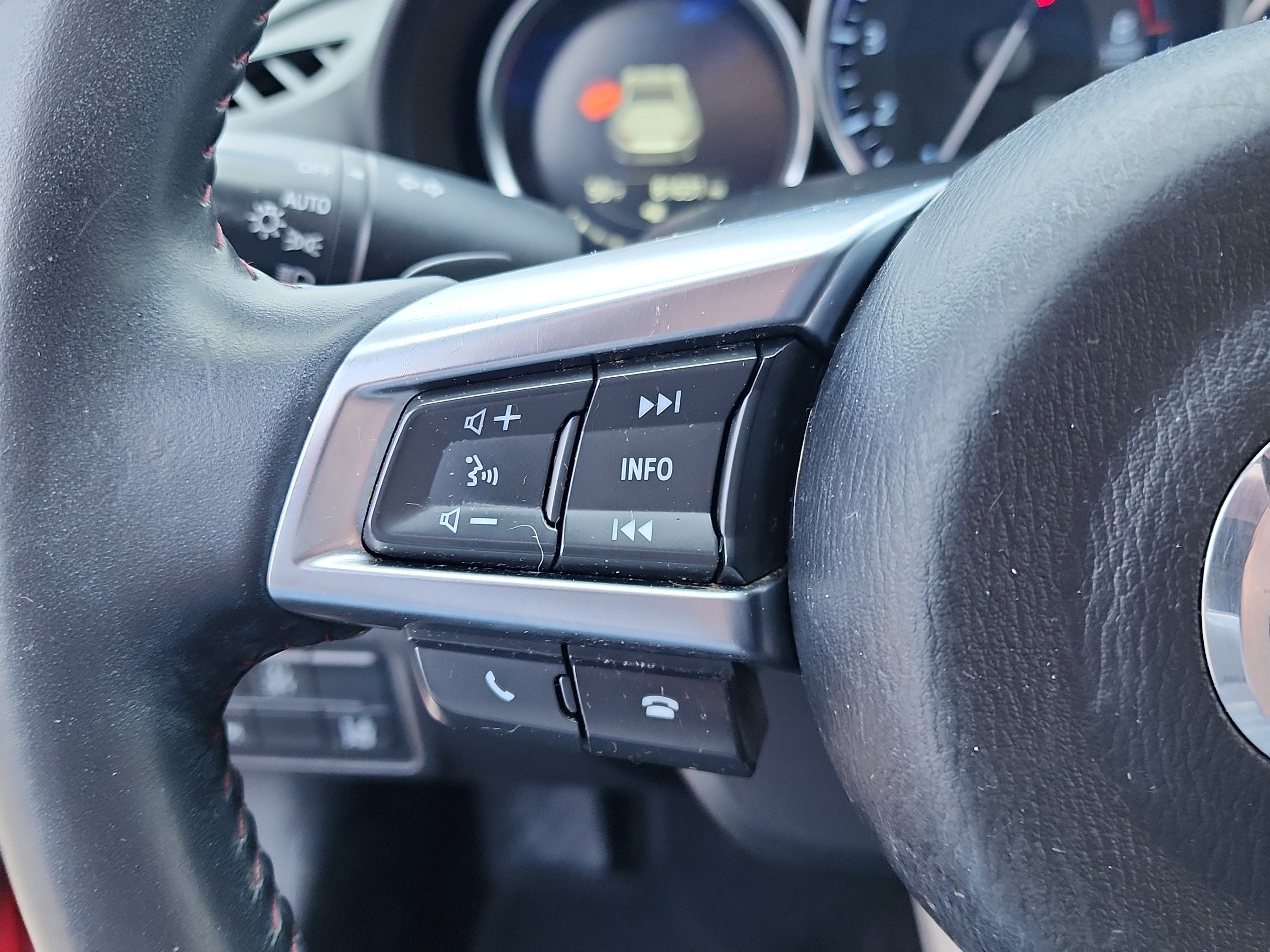 Used 2017 MAZDA MX-5 Miata RF Grand Touring image 16