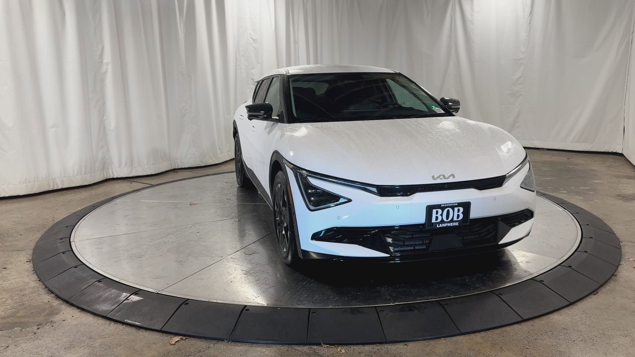 New 2025 Kia EV6 Wind image 4