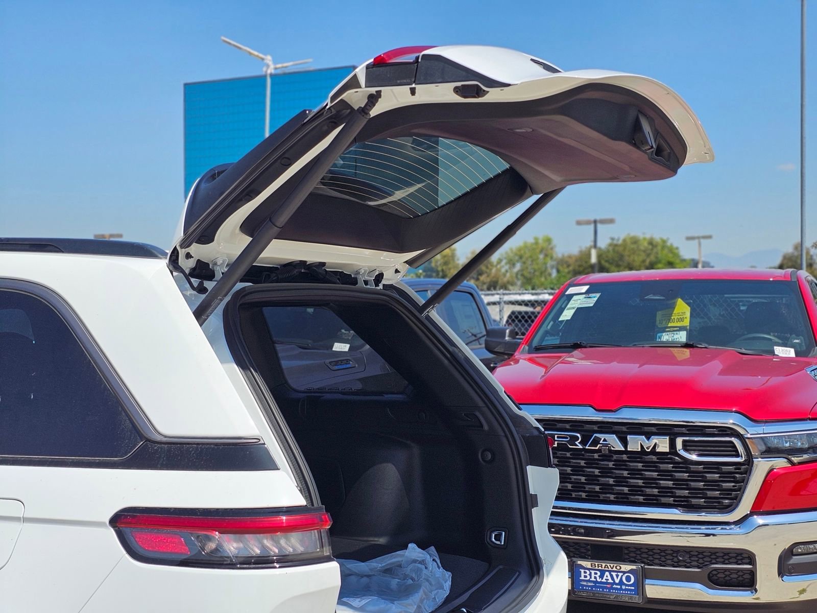 New 2026 Jeep Grand Cherokee Limited w/ Limited Altitude Package RWD image 8