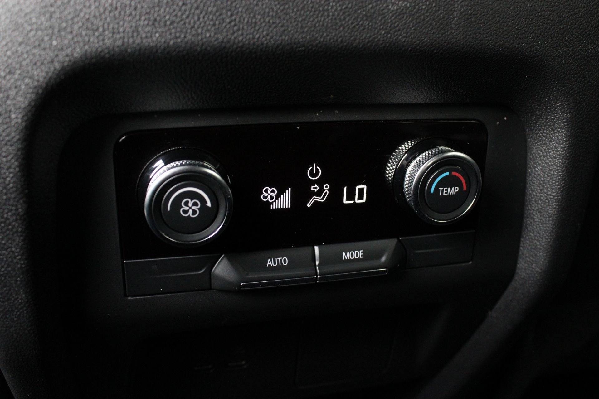 Used 2026 Buick Enclave Sport Touring AWD/4WD image 19
