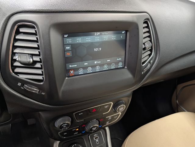 Used 2020 Jeep Compass Sport w/ Cold Weather Group AWD/4WD image 23