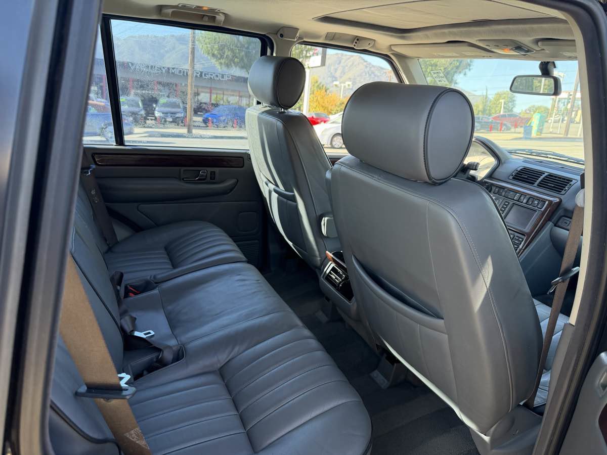 Used 2001 Land Rover Range Rover HSE image 7