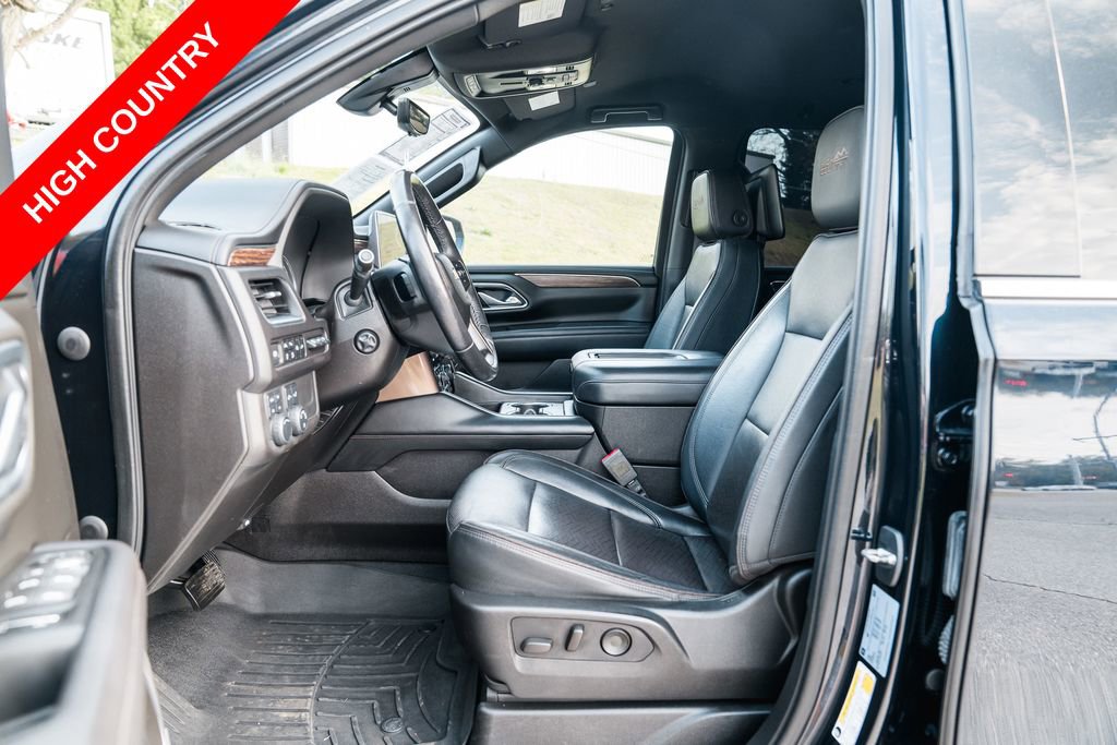 Used 2021 Chevrolet Suburban High Country AWD/4WD image 25