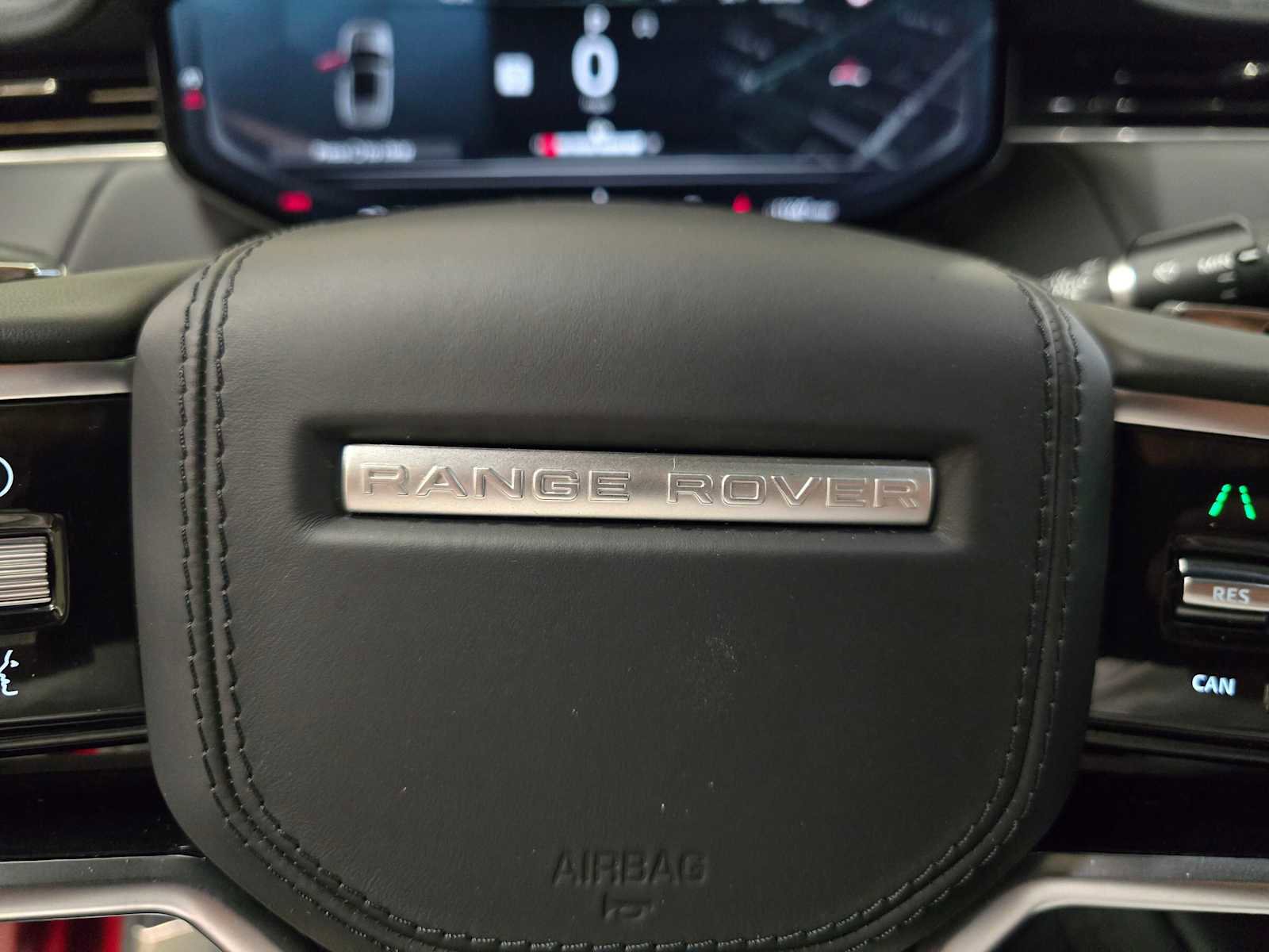 Used 2025 Land Rover Range Rover Sport image 25