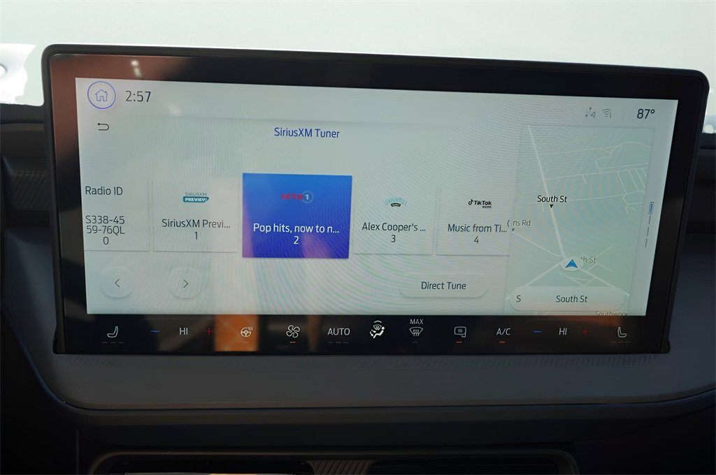 New 2025 Ford Maverick Lariat image 17