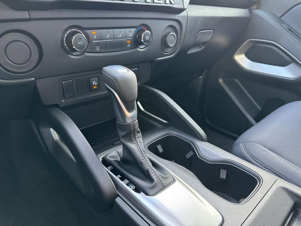 Certified 2025 Nissan Frontier SV image 19