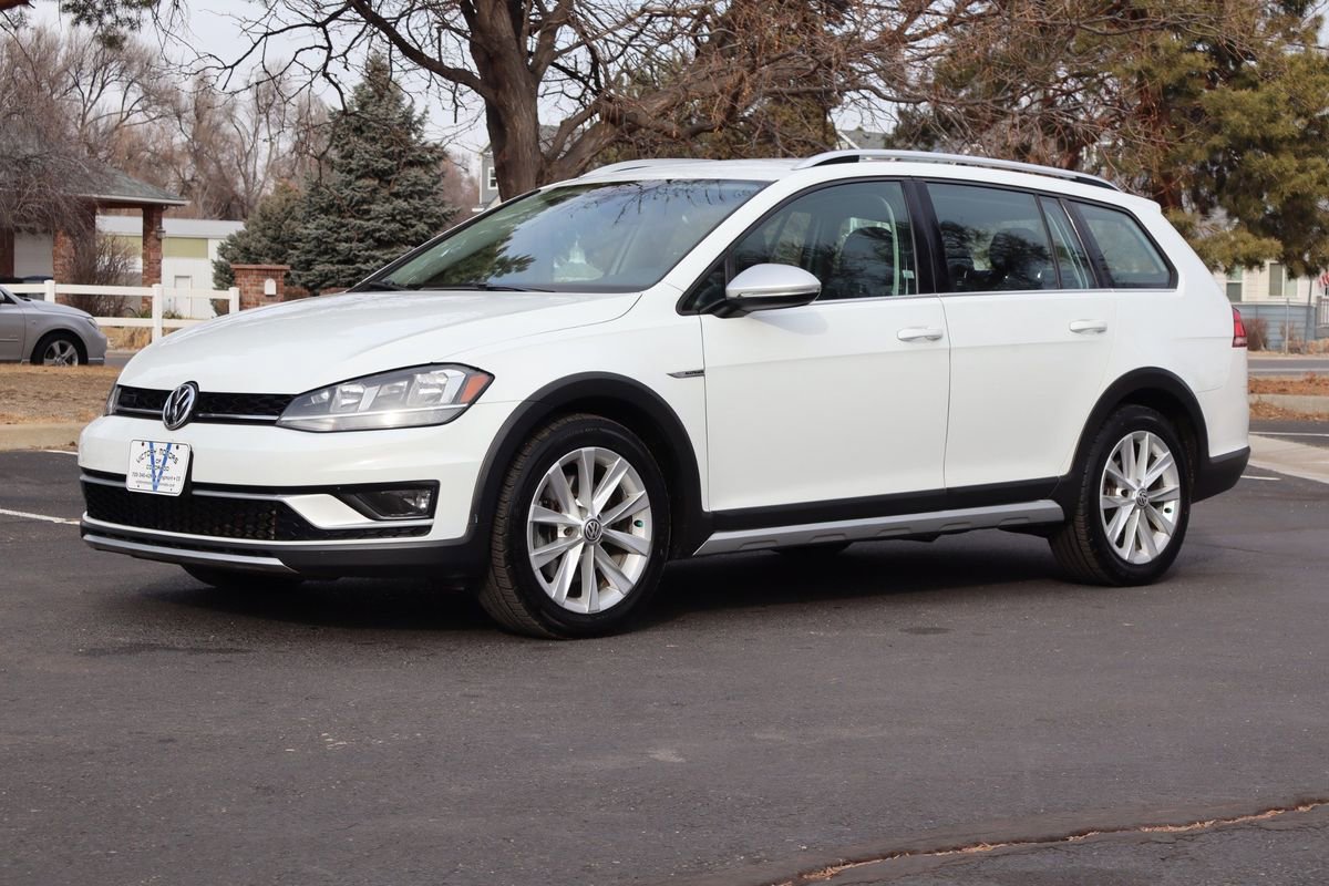 Used 2018 Volkswagen Golf Alltrack S image 12