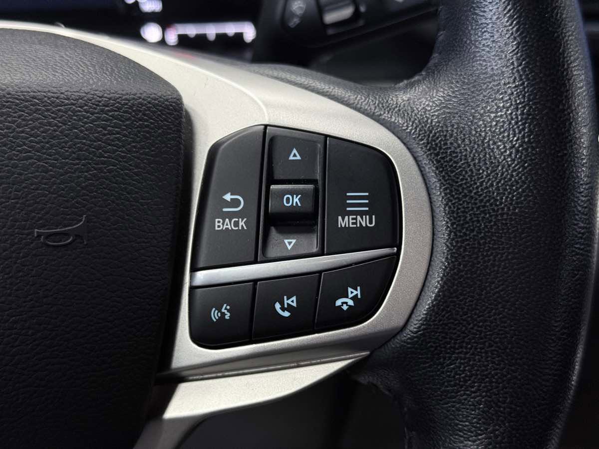 Used 2022 Ford Explorer XLT w/ Equipment Group 202A image 47