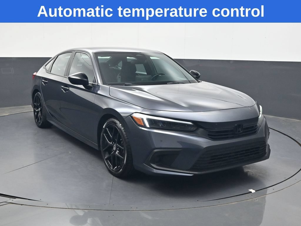 Used 2022 Honda Civic Sport image 2