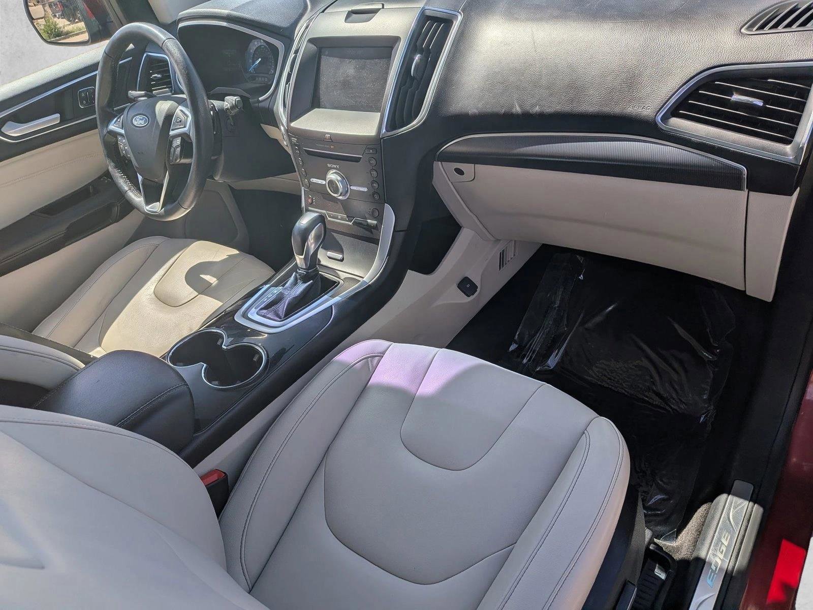 Used 2018 Ford Edge Titanium w/ Technology Package AWD/4WD image 22