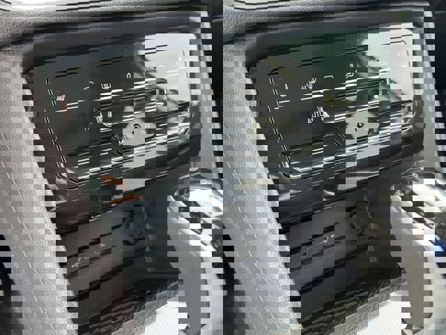 New 2025 Volkswagen Taos S image 17