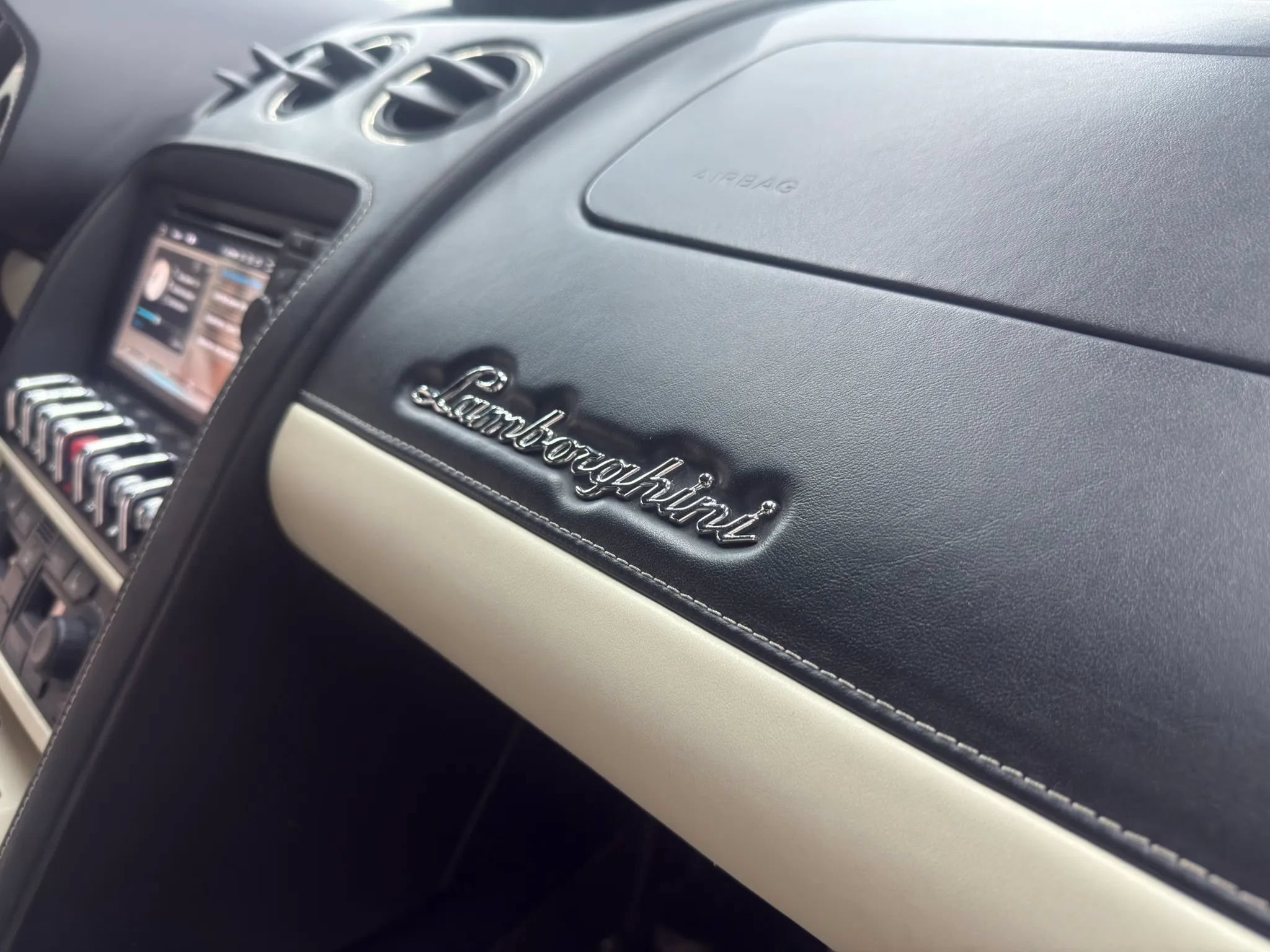 Used 2010 Lamborghini Gallardo LP 560-4 AWD/4WD image 40