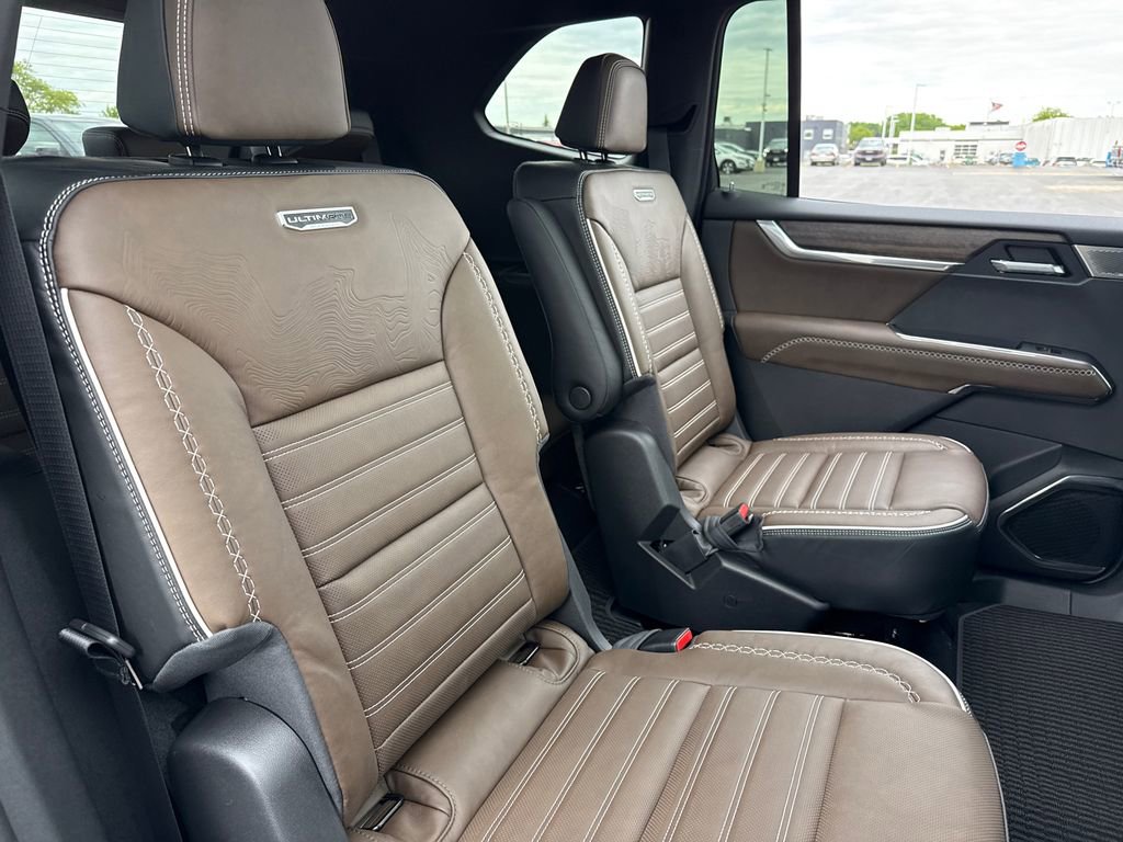 New 2026 GMC Acadia Denali Ultimate AWD/4WD image 39