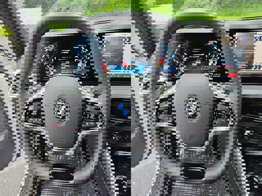 New 2025 BMW 330i xDrive Sedan w/ Premium Package image 10