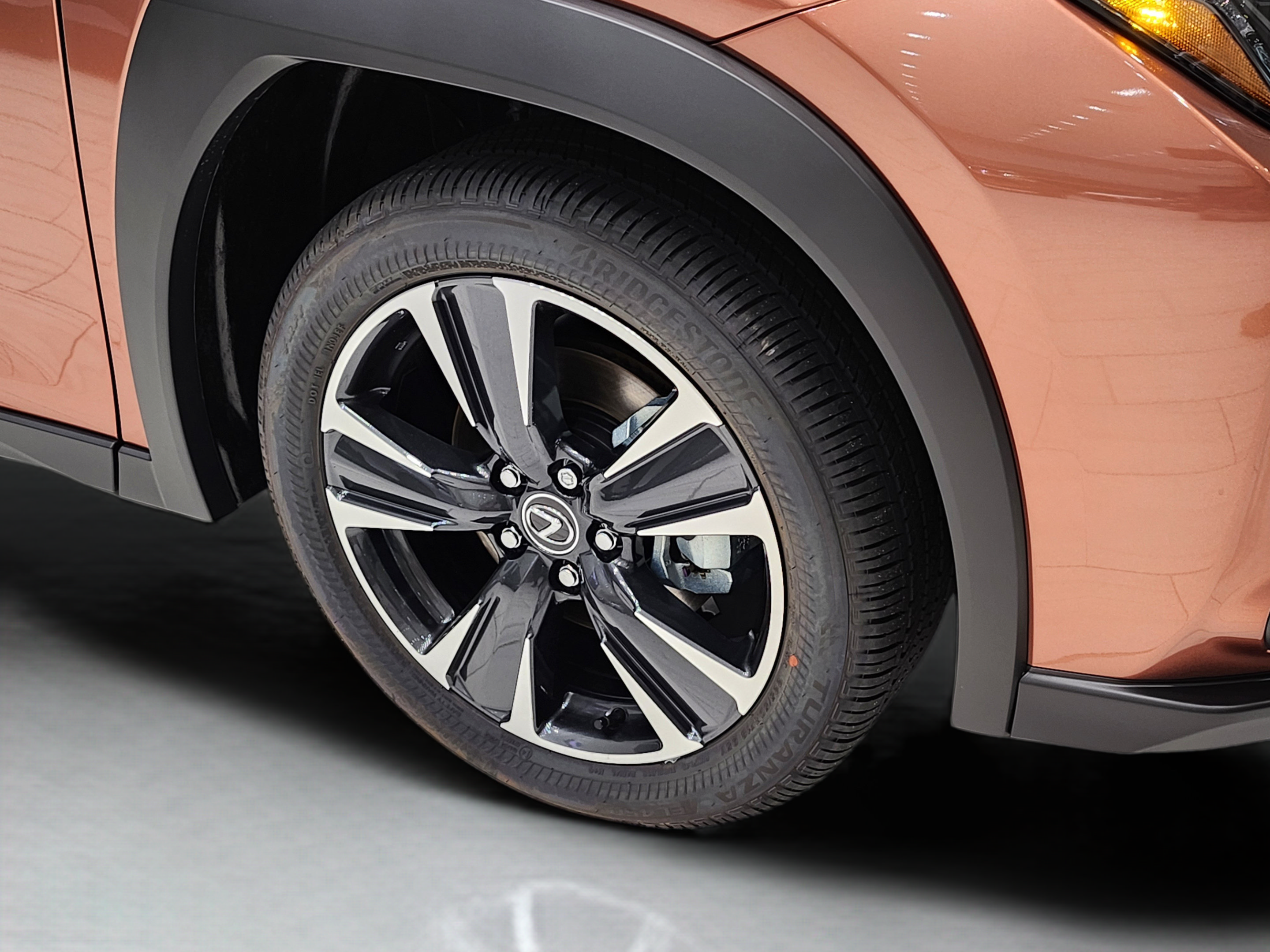 New 2026 Lexus UX 300h FWD w/ Accessory Package (Z1) image 6