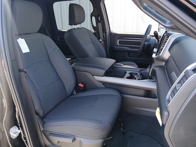 New 2026 RAM 3500 Big Horn AWD/4WD image 29