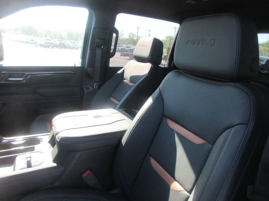New 2026 GMC Sierra 3500 AT4 w/ AT4 Premium Plus Package AWD/4WD image 12