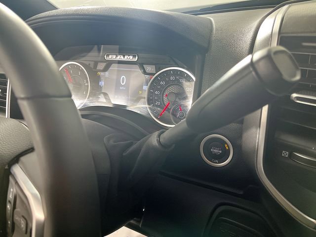 Used 2025 RAM 3500 Big Horn image 26