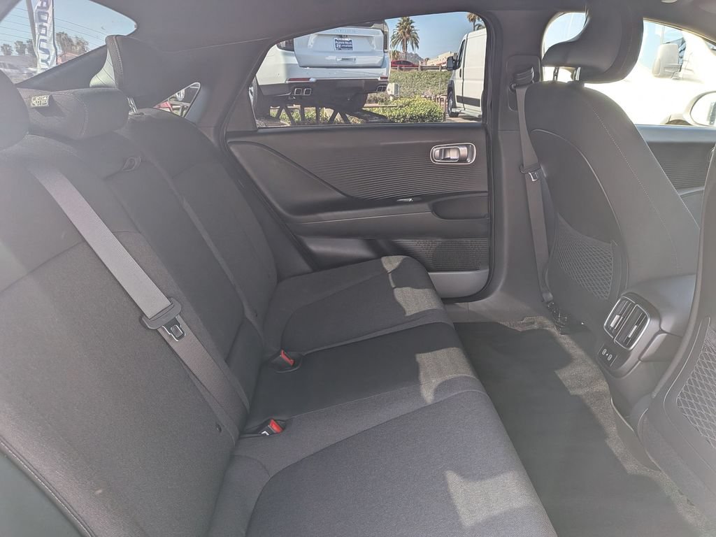 Used 2024 Hyundai Ioniq 6 SE RWD image 30