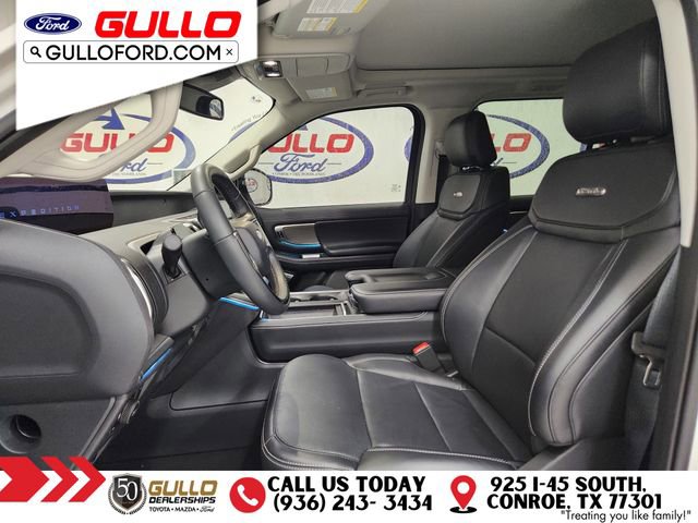 Used 2025 Ford Expedition Platinum w/ Driver's Package AWD/4WD image 19