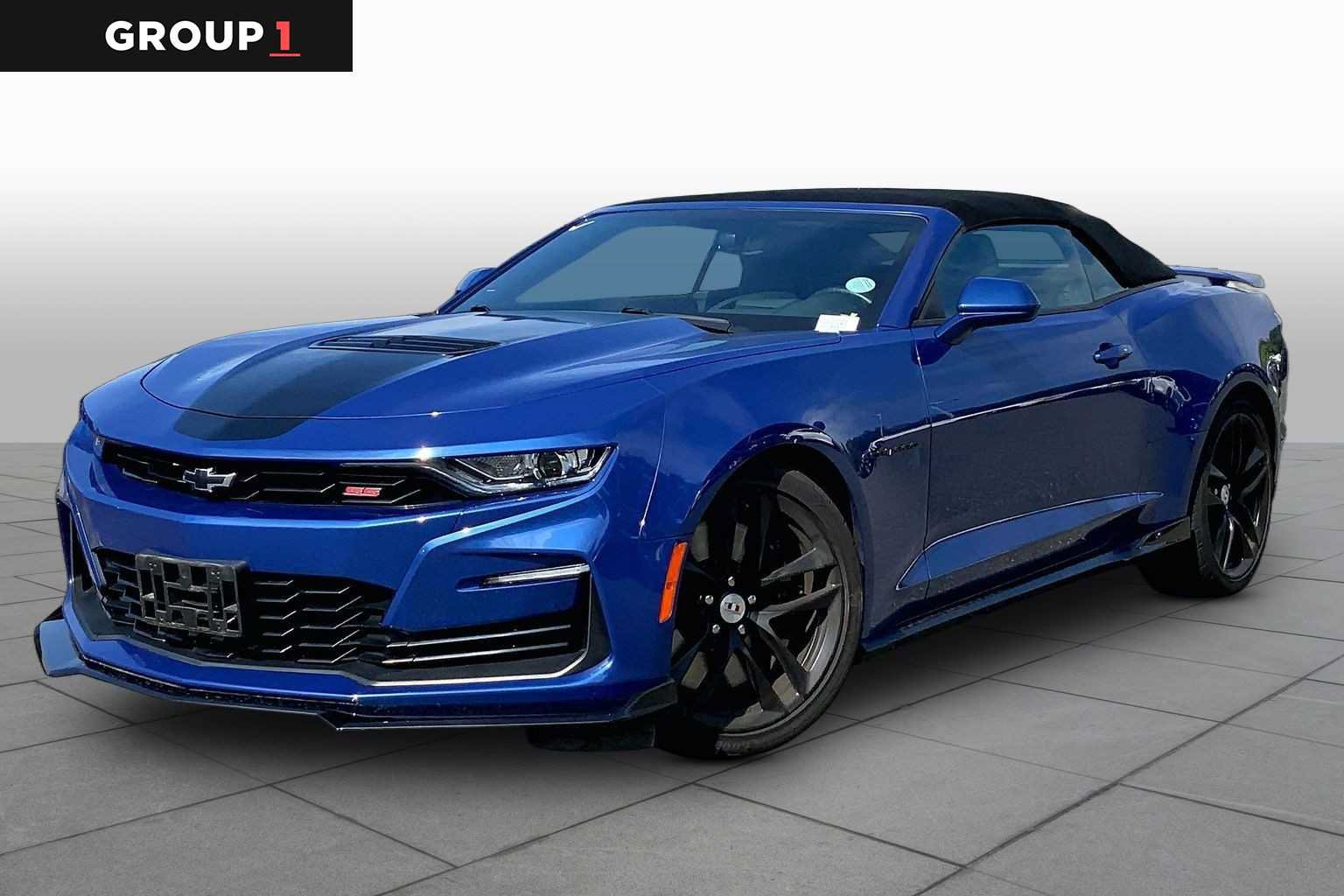 Used 2023 Chevrolet Camaro SS w/ Design Package 2