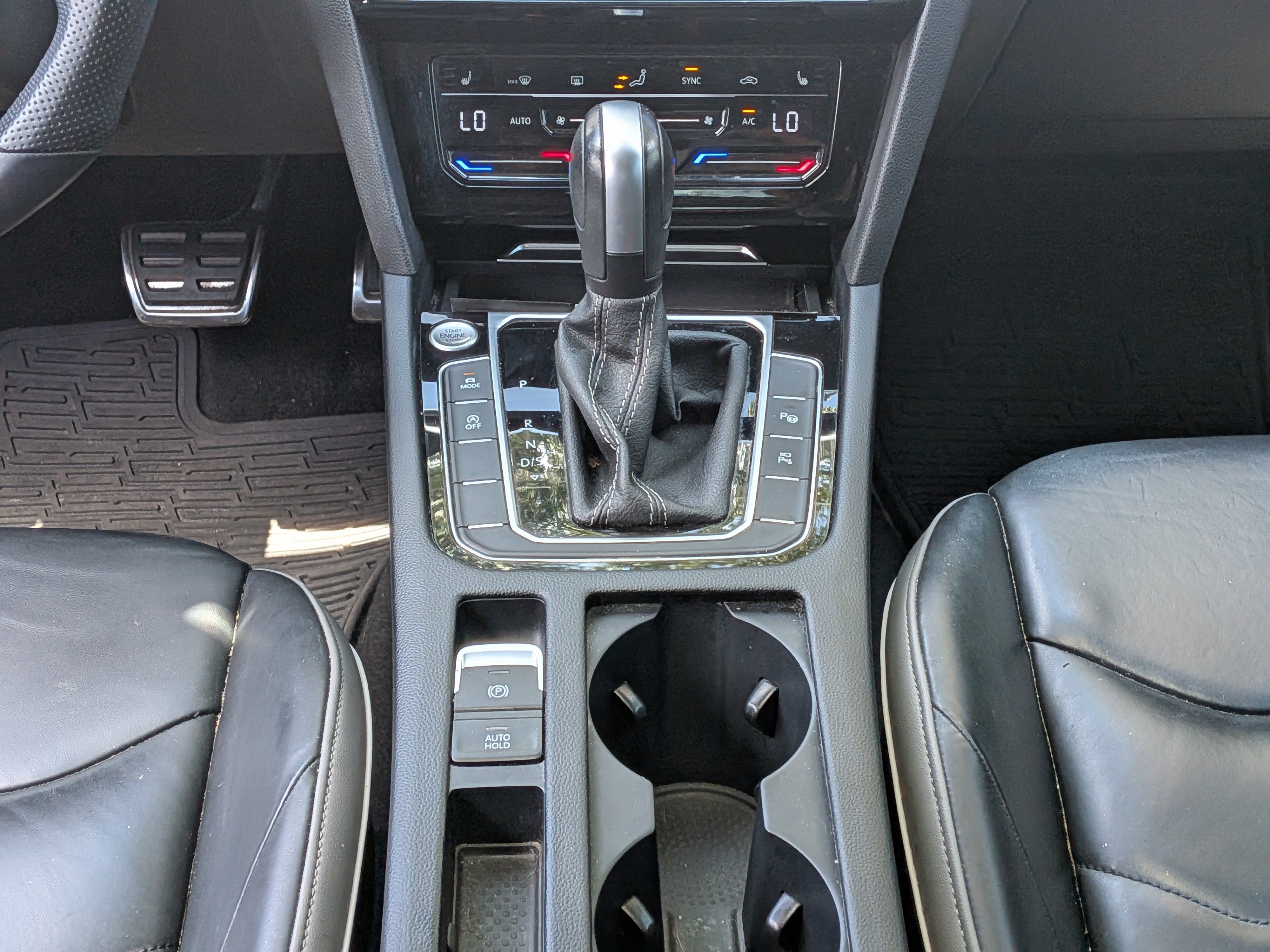 Used 2023 Volkswagen Arteon SEL Premium AWD/4WD image 19