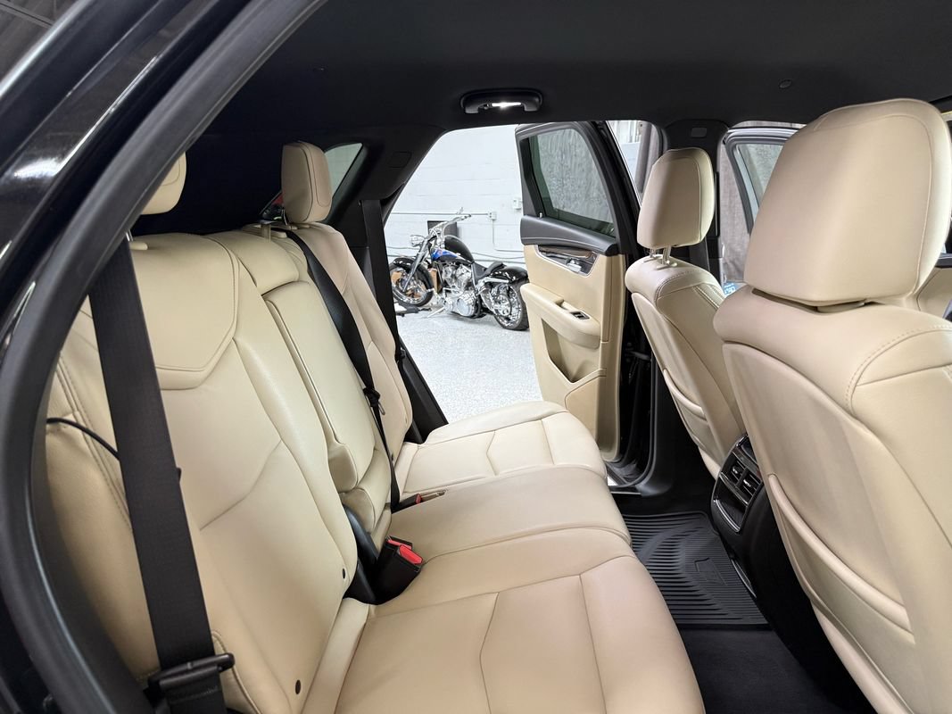 Used 2018 Cadillac XT5 AWD image 20