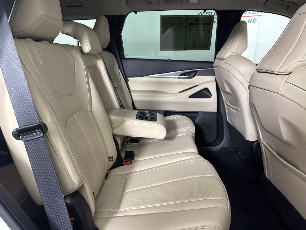 Used 2023 INFINITI QX60 Luxe w/ Cargo Package AWD/4WD image 29