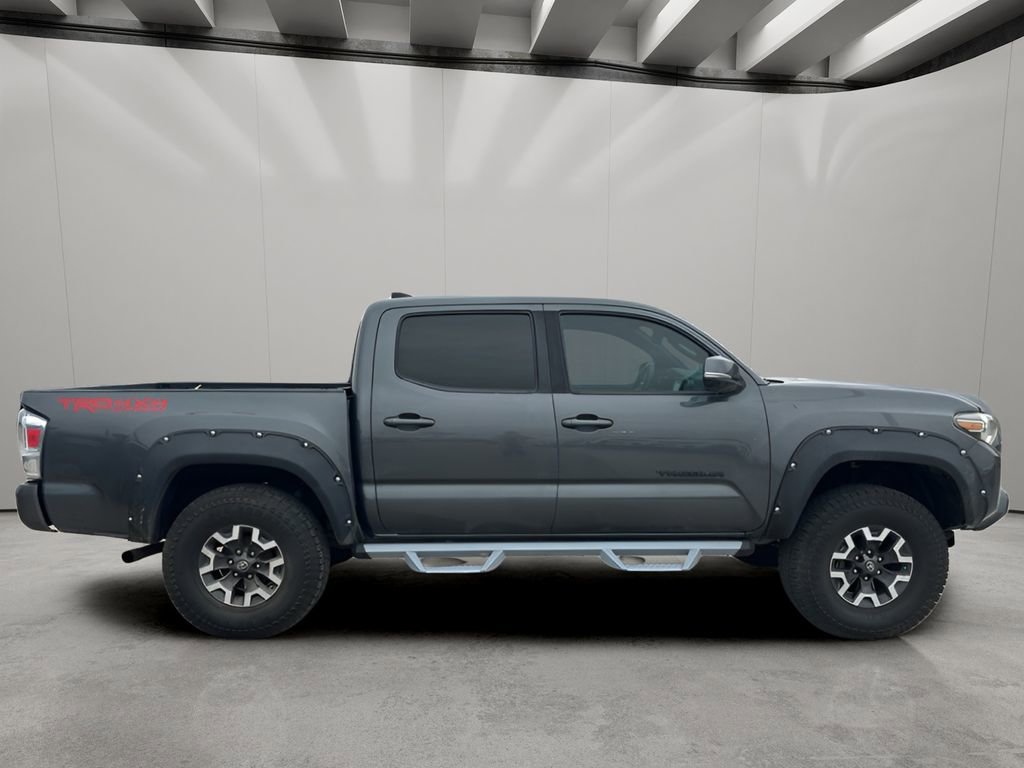 Used 2019 Toyota Tacoma TRD Off-Road w/ Technology Package image 7