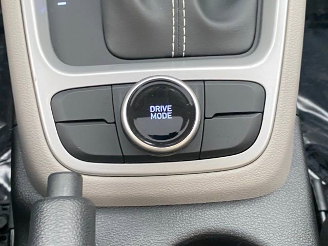 Used 2022 Hyundai Venue SEL image 17