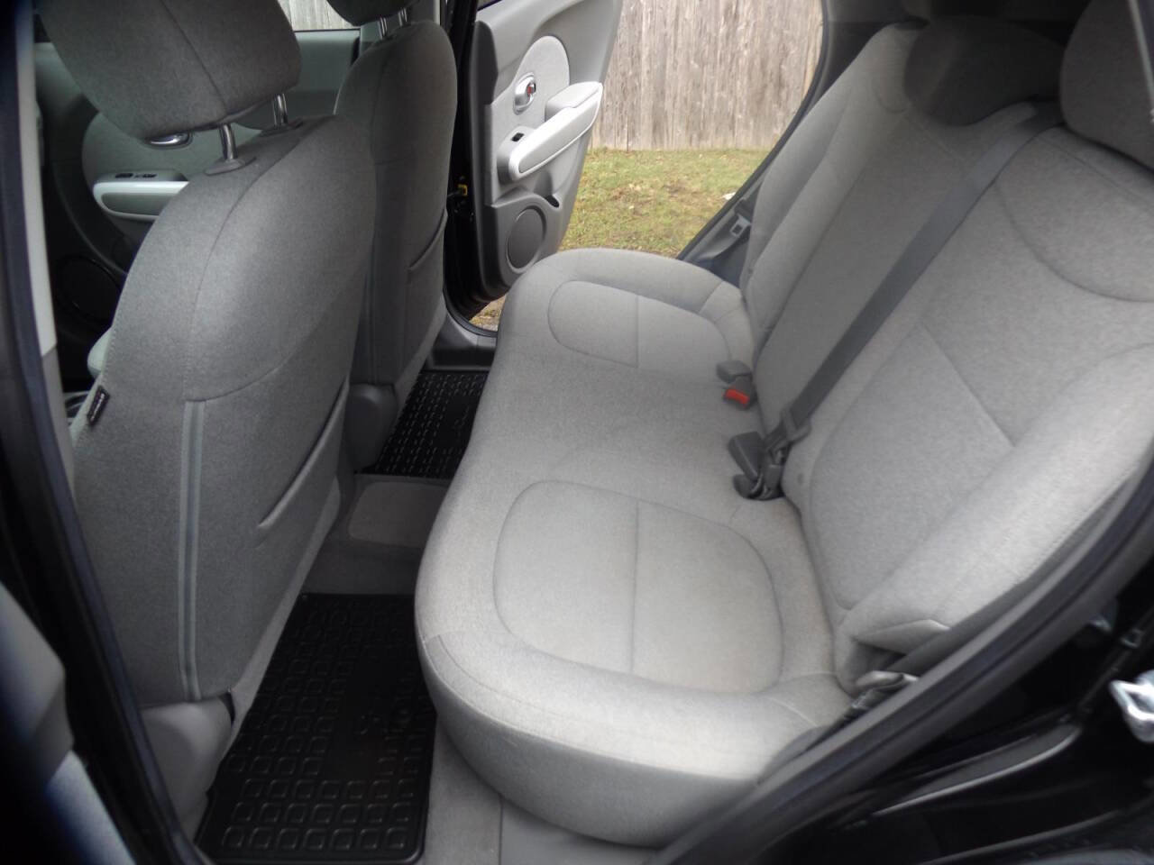 Used 2016 Kia Soul EV FWD image 18