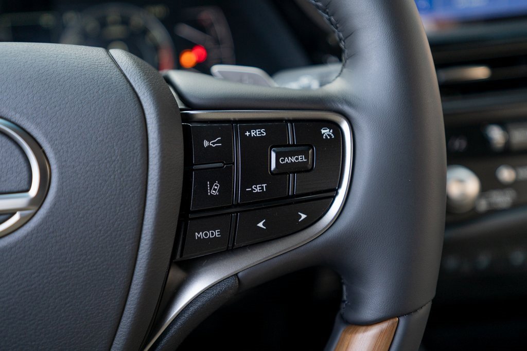 New 2025 Lexus ES 350 Ultra Luxury image 20