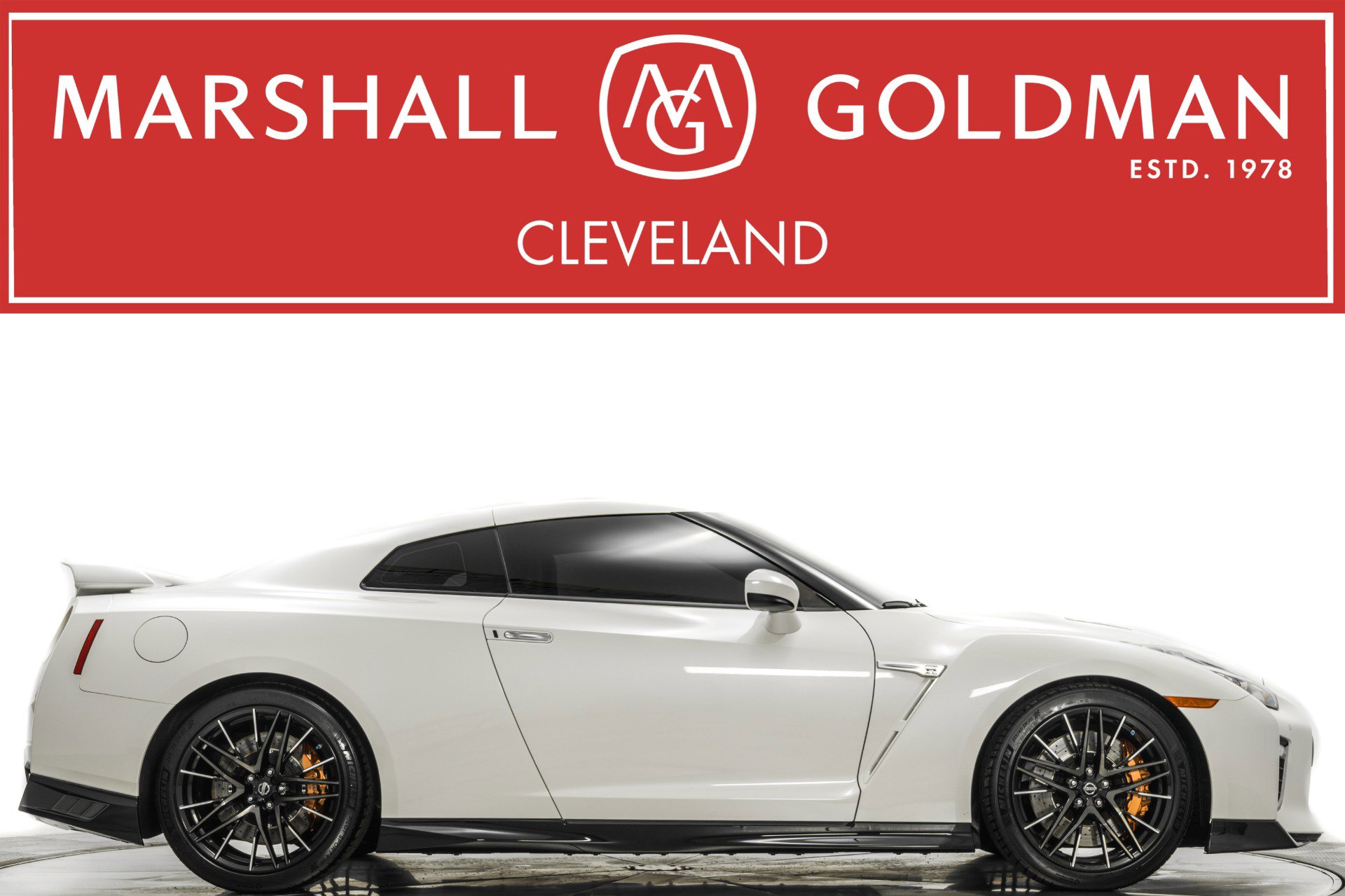 Used 2020 Nissan GT-R Premium image 1