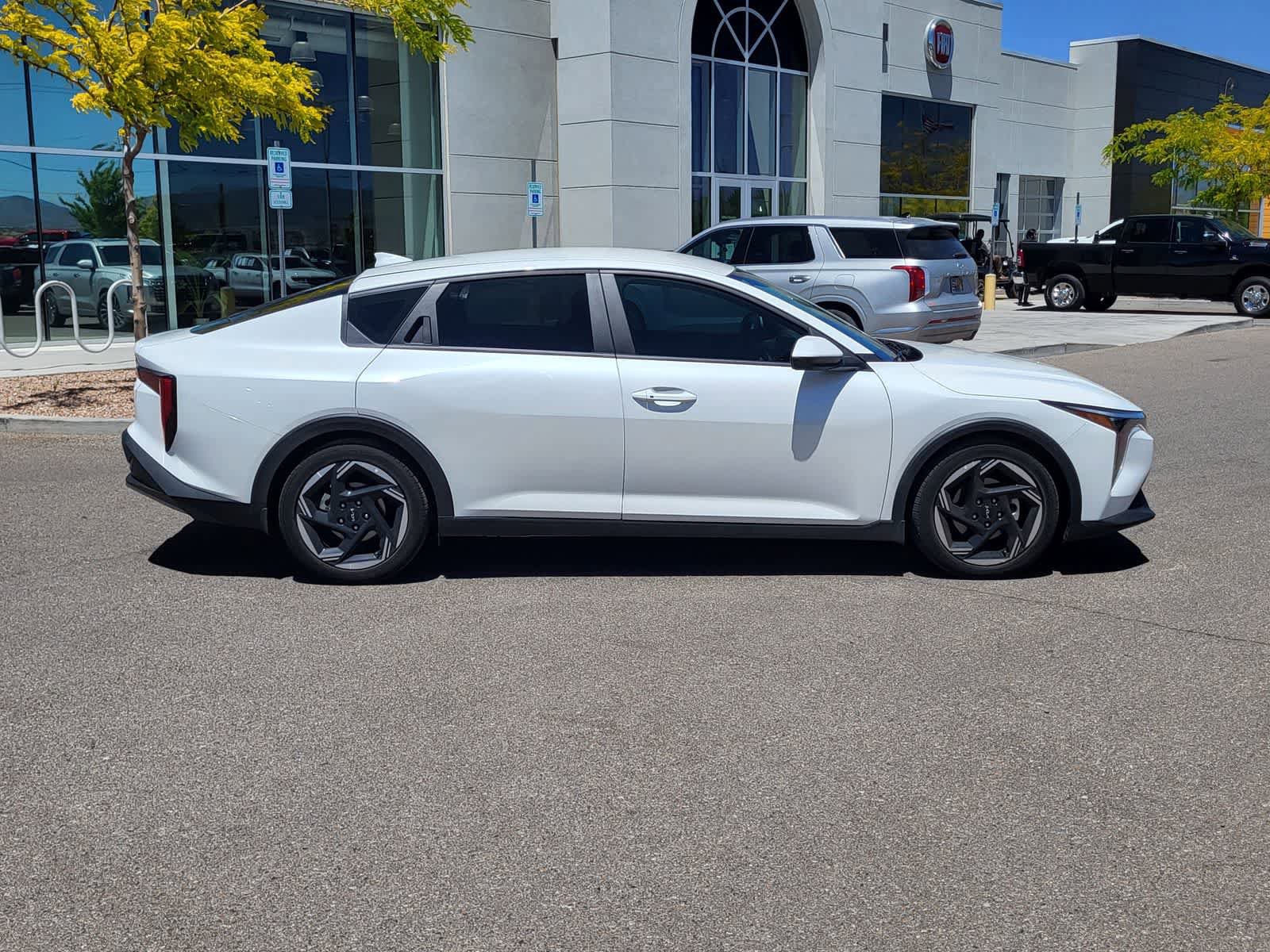Used 2025 Kia K4 EX FWD image 4