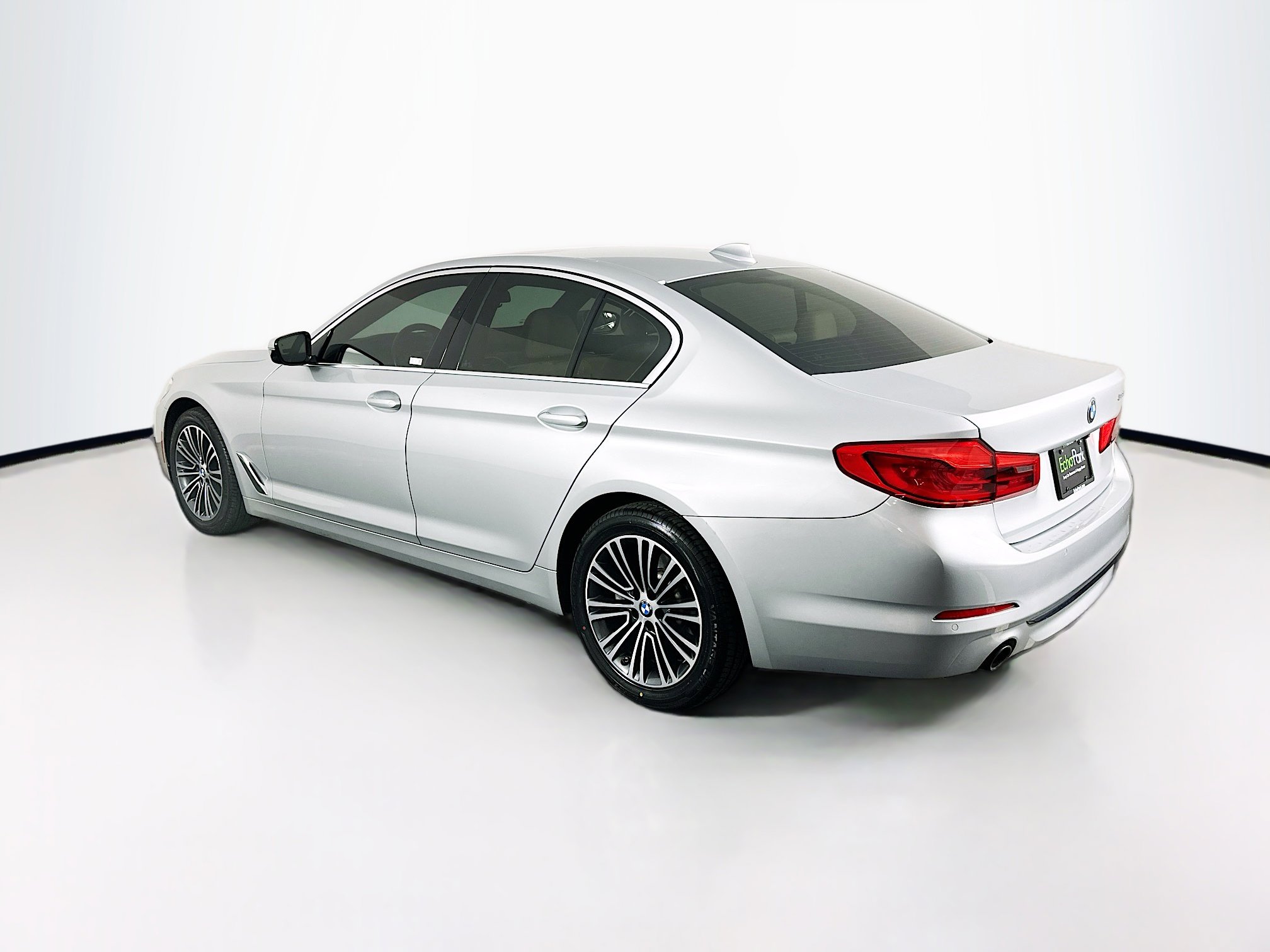 Used 2020 BMW 530i w/ Convenience Package image 5