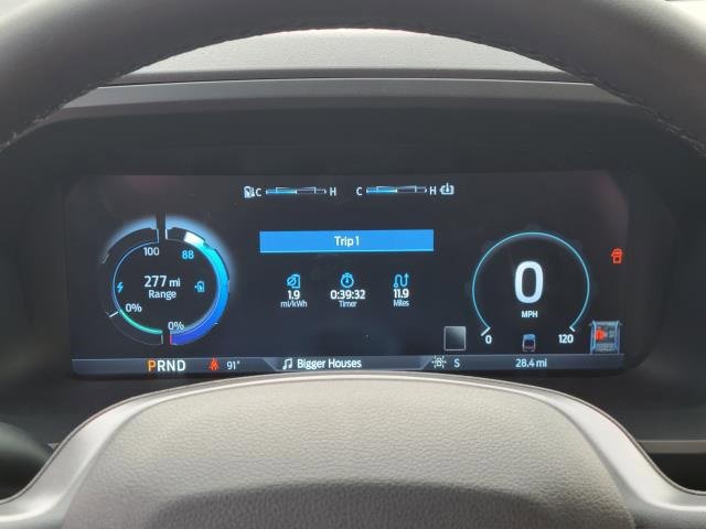 New 2025 Ford F150 Lightning Lariat w/ Max Trailer Tow Package image 28