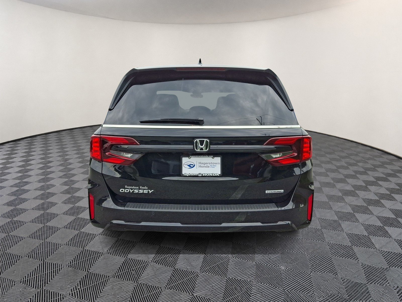 Used 2025 Honda Odyssey Touring image 5