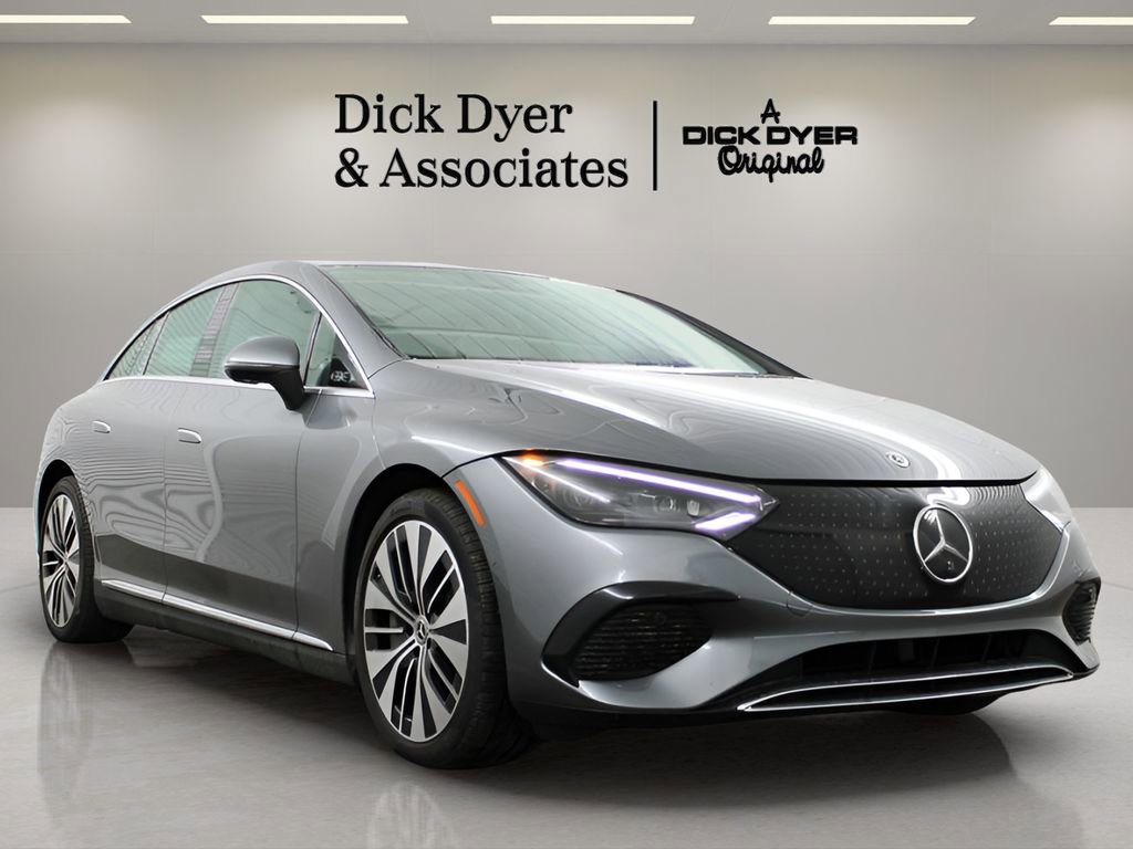 Used 2025 Mercedes-Benz EQE 350+ 4MATIC Sedan image 8