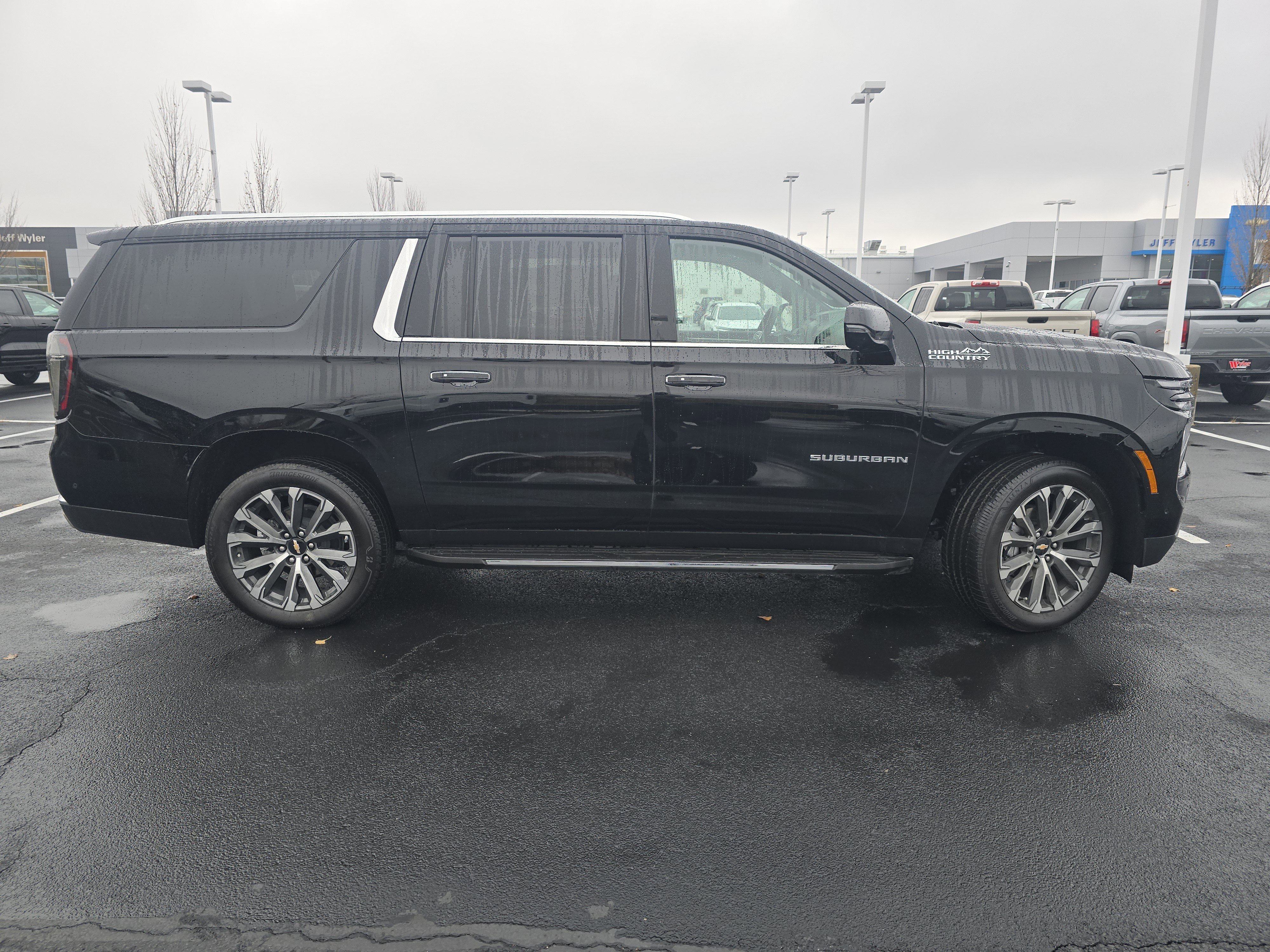 New 2026 Chevrolet Suburban High Country image 18