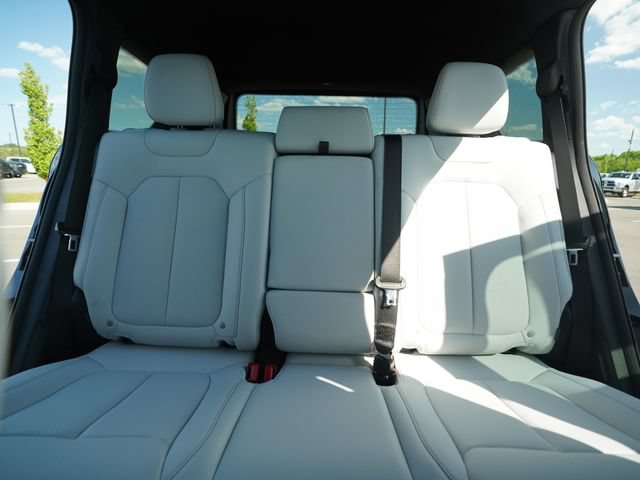 New 2026 Jeep Cherokee Limited AWD/4WD image 32
