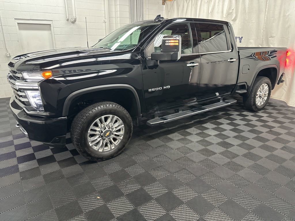 Used 2023 Chevrolet Silverado 2500 High Country w/ Z71 Off-Road Package AWD/4WD image 5