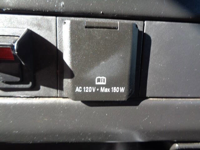 Used 2016 Chevrolet Express 2500 RWD image 21
